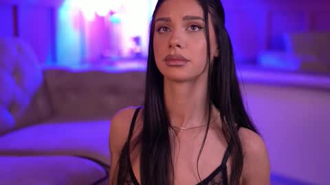 Snapshot of arinarhodes chatting on 09-26-25, 05:17 Arina online show from 09-26-25, 05:17