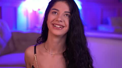 Snapshot of arinarhodes chatting on 09-27-25, 05:40 Arina online show from 09-27-25, 05:40