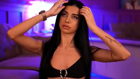 Snapshot of arinarhodes chatting on 10-13-25, 05:46 Arina online show from 10-13-25, 05:46