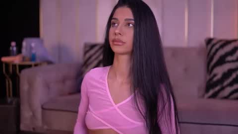 Snapshot of arinarhodes chatting on 11-02-25, 06:21 Arina online show from 11-02-25, 06:21