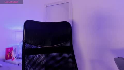 Snapshot of arirobert_ chatting on 03-02-25, 05:23 Ari Robert online show from 03-02-25, 05:23