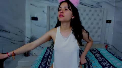 Snapshot of arisha_lee2 chatting on 10-14-25, 10:21 arisha_lee2 online show from 10-14-25, 10:21