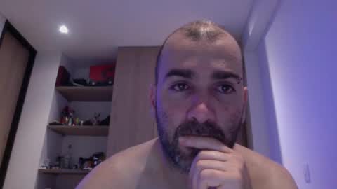 aristi11 online show from 01-28-25, 03:25