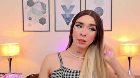   Nice to meet you  thumb up me please its important I  LOOK MY BIO DOWN online show from 01-08-25, 11:30