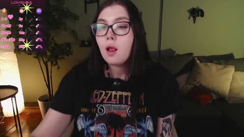 Astrid online show from 12-05-24, 03:28