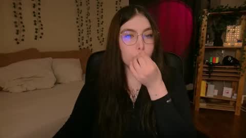 Astrid online show from 10-20-25, 01:28