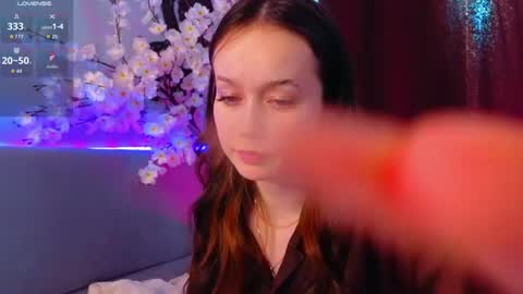Snapshot of arlengross chatting on 06-22-26, 03:25 Bella3 online show from 06-22-26, 03:25