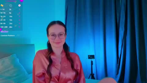 Snapshot of arlengross chatting on 07-06-26, 08:22 Bella3 online show from 07-06-26, 08:22