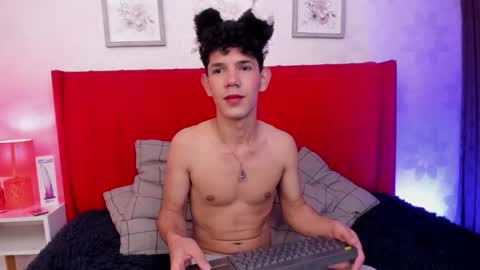 Arlequin online show from 03-25-26, 03:56