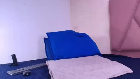 Arleth  online show from 09-20-25, 03:07