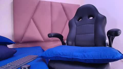 Arleth  online show from 09-25-25, 03:10