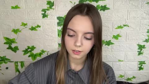 Snapshot of armandahaley chatting on 06-03-26, 02:33 Lisa online show from 06-03-26, 02:33
