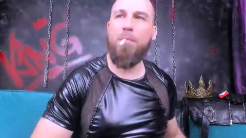 Snapshot of armandosteel chatting on 10-25-25, 02:52 Armando online show from 10-25-25, 02:52