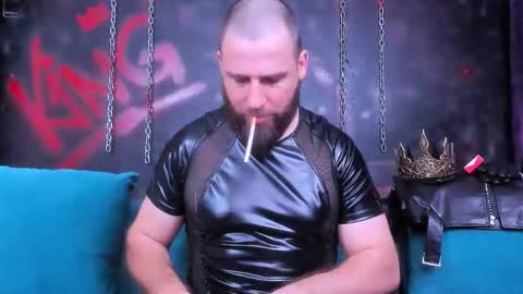 Snapshot of armandosteel chatting on 11-14-25, 10:18 Armando online show from 11-14-25, 10:18