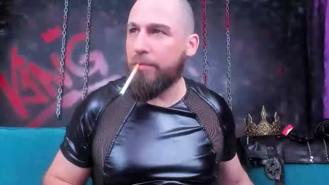 Armando online show from 12-18-25, 08:26