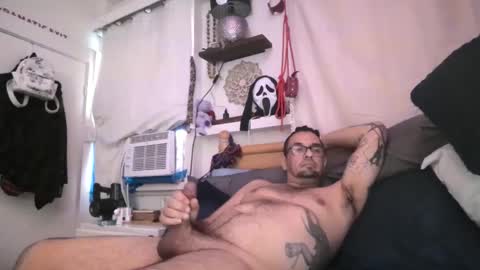armstrong1718 online show from 12-22-24, 03:44