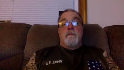 armyguy5311 online show from 04-11-26, 09:24