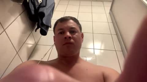 Snapshot of armyskater32 chatting on 03-05-25, 09:59 armyskater32 online show from 03-05-25, 09:59