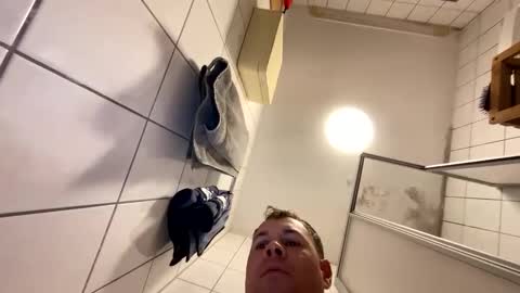 Snapshot of armyskater32 chatting on 09-12-25, 07:30 armyskater32 online show from 09-12-25, 07:30