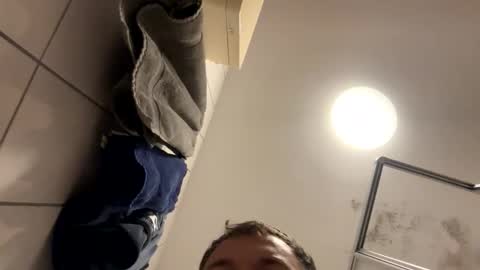 Snapshot of armyskater32 chatting on 09-30-25, 09:09 armyskater32 online show from 09-30-25, 09:09