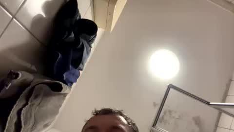 Snapshot of armyskater32 chatting on 11-02-25, 09:39 armyskater32 online show from 11-02-25, 09:39