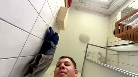 Snapshot of armyskater32 chatting on 11-14-25, 10:58 armyskater32 online show from 11-14-25, 10:58