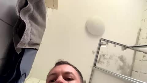 Snapshot of armyskater32 chatting on 11-21-25, 11:53 armyskater32 online show from 11-21-25, 11:53