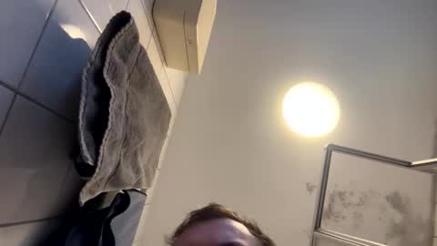 Snapshot of armyskater32 chatting on 12-15-25, 01:26 armyskater32 online show from 12-15-25, 01:26