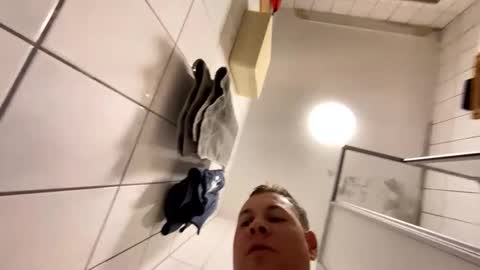 Snapshot of armyskater32 chatting on 12-17-25, 02:45 armyskater32 online show from 12-17-25, 02:45