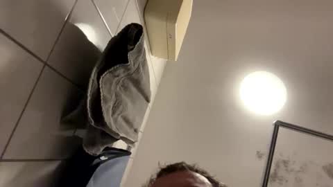 Snapshot of armyskater32 chatting on 01-14-26, 09:20 armyskater32 online show from 01-14-26, 09:20