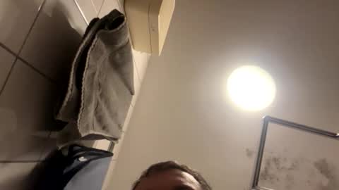 Snapshot of armyskater32 chatting on 01-17-26, 09:51 armyskater32 online show from 01-17-26, 09:51