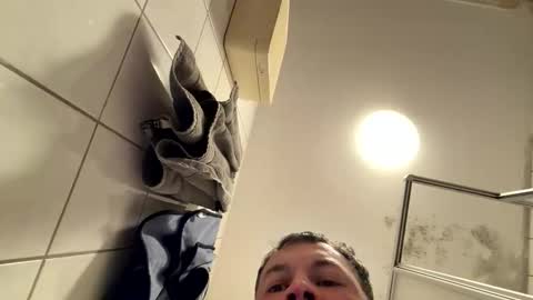 Snapshot of armyskater32 chatting on 02-25-26, 08:51 armyskater32 online show from 02-25-26, 08:51