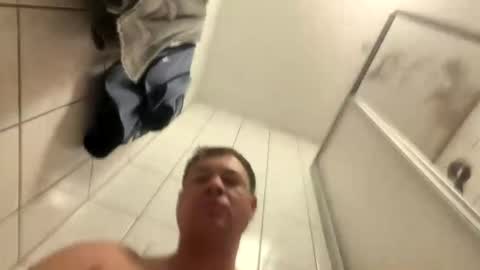 Snapshot of armyskater32 chatting on 03-01-26, 09:33 armyskater32 online show from 03-01-26, 09:33