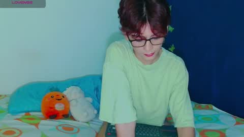 Snapshot of arnold_laurent chatting on 10-13-25, 02:22 Arnold online show from 10-13-25, 02:22