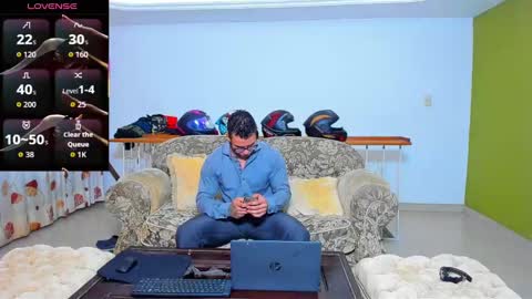 Snapshot of arnold_sexy_hot98 chatting on 10-06-25, 10:02 arnold sexy hot98 online show from 10-06-25, 10:02