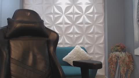 Arohom Lester online show from 10-29-25, 11:01