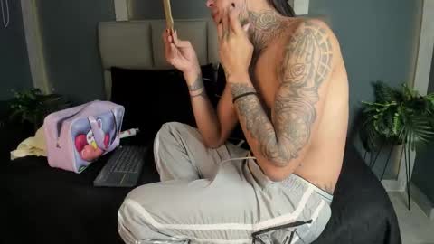 Snapshot of arohomlester chatting on 02-14-26, 11:18 Arohom Lester online show from 02-14-26, 11:18