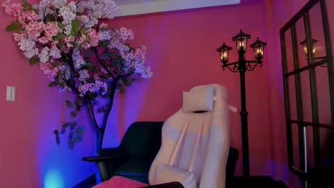 Snapshot of arohomlester chatting on 02-25-26, 02:05 Arohom Lester online show from 02-25-26, 02:05