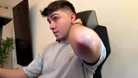 aron__cooper online show from 06-12-26, 01:54