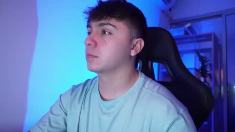 aron__cooper online show from 06-17-26, 02:29