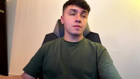 aron__cooper online show from 06-21-26, 01:35