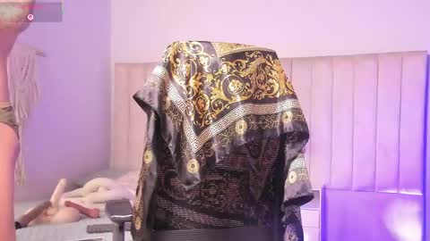 Snapshot of aron_bolt chatting on 04-28-26, 04:50 ARON BOLT online show from 04-28-26, 04:50