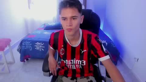 Aaron online show from 09-29-25, 08:13