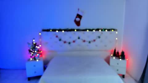 Aron cruz  online show from 12-17-25, 01:28