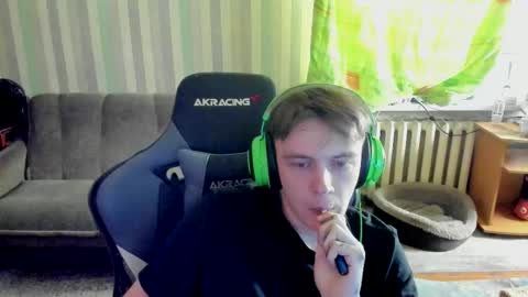 Snapshot of aron_neall chatting on 10-07-25, 08:33 biggest penis online show from 10-07-25, 08:33