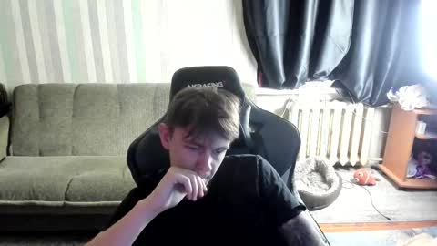 Snapshot of aron_neall chatting on 10-28-25, 07:23 biggest penis online show from 10-28-25, 07:23