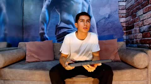 aron_pulse online show from 01-10-26, 02:41