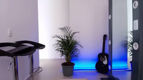 Aron Santoro online show from 10-30-25, 12:39