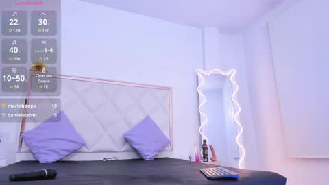 Snapshot of aron_tay chatting on 12-13-24, 07:15 your aron online show from 12-13-24, 07:15