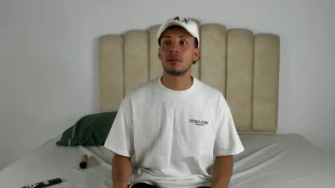 Snapshot of aroncooper1 chatting on 10-05-25, 09:07 aron cooper online show from 10-05-25, 09:07